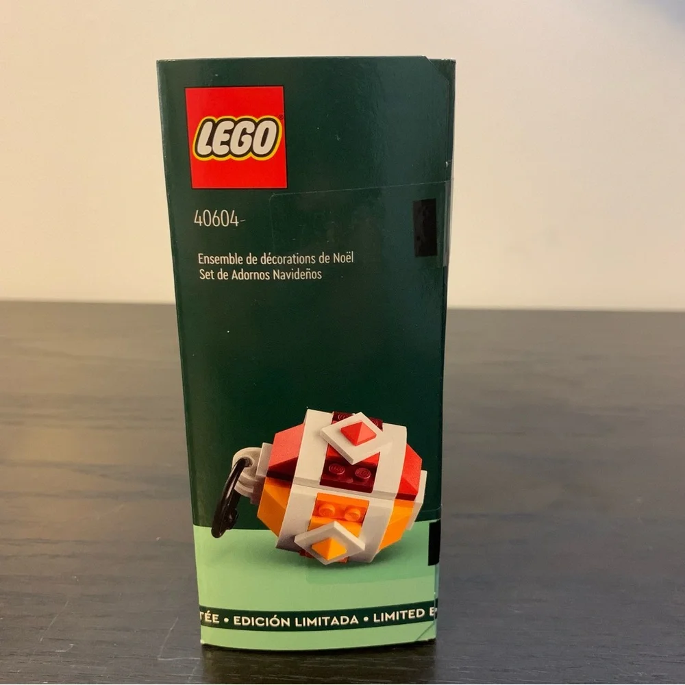 LEGO Limited Edition 2023 Christmas Decor Set 40604 (182 Pieces), NIB
